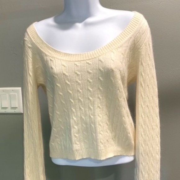 MODA International Silk Crop Sweater - Picture 1 of 9